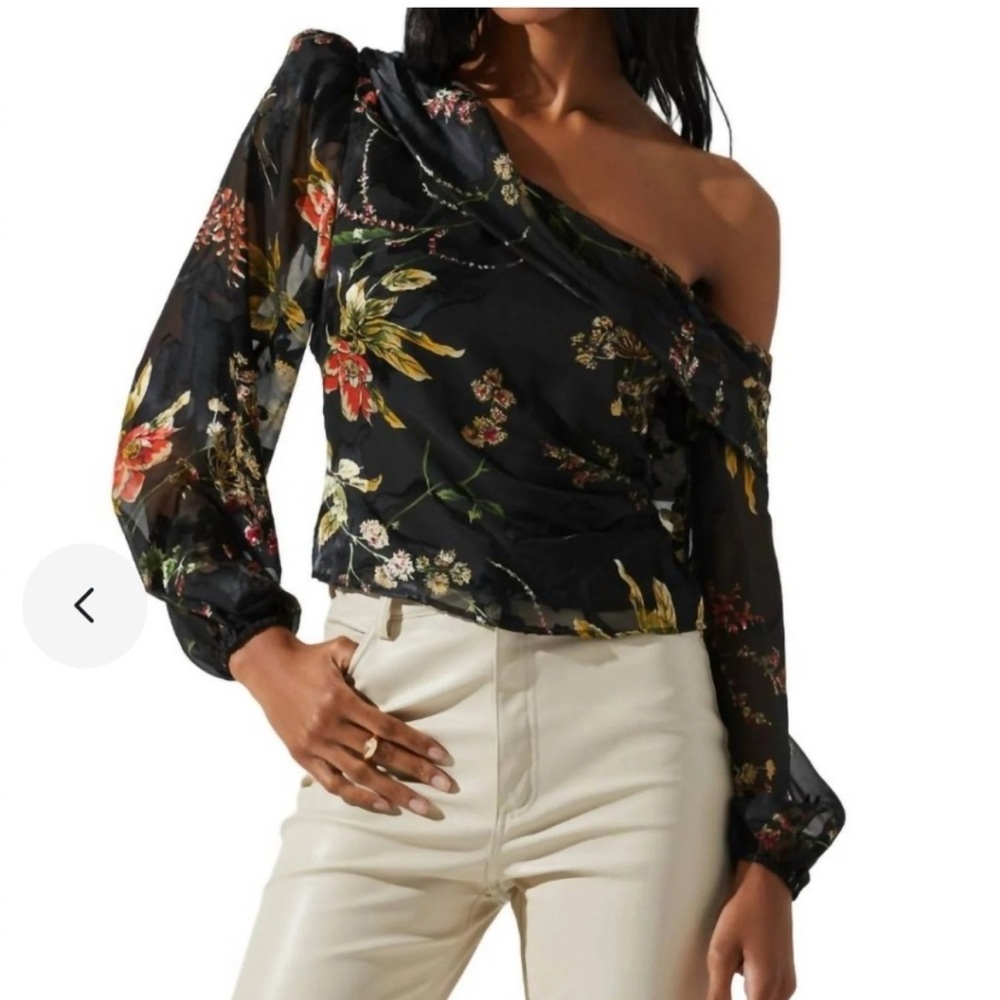 ASTR Blouse